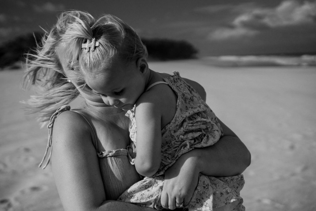 AUTHENTIC, NATURAL & TIMELESS FAMILY PHOTOS